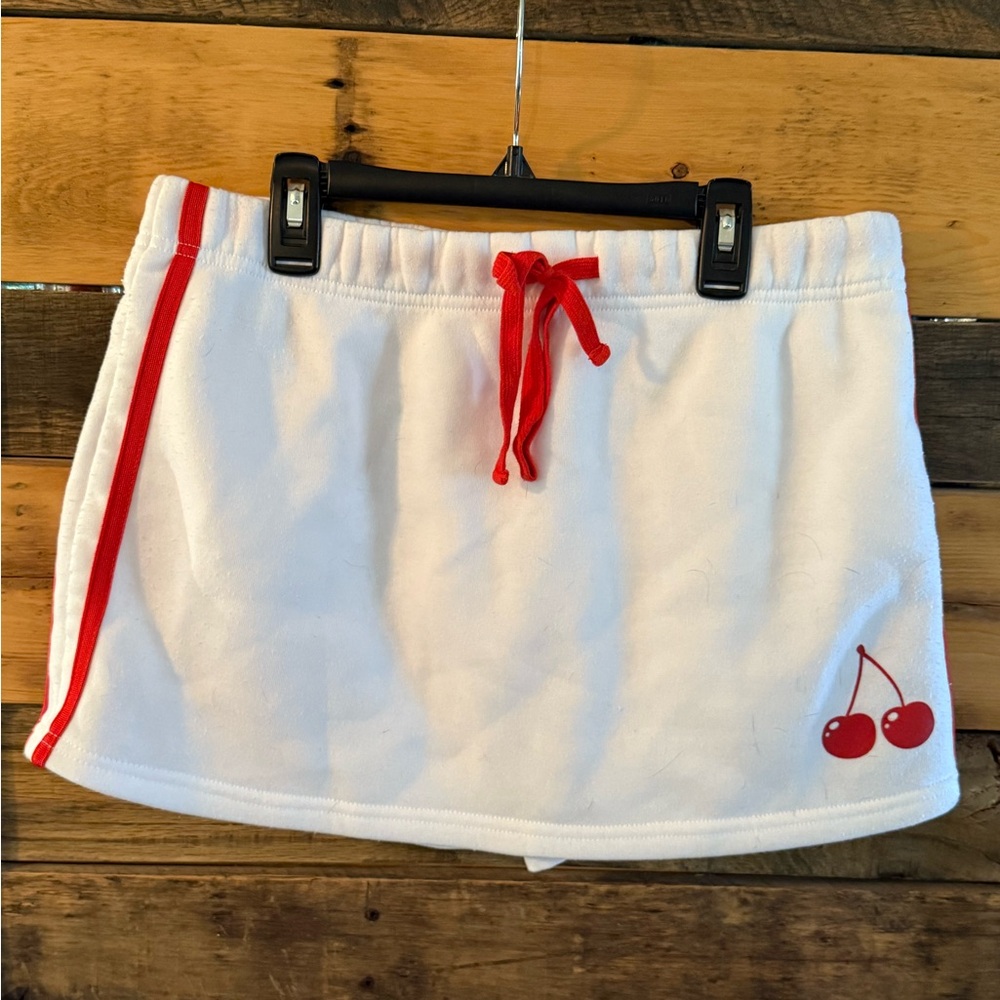 White & Red Athletic Cherry Skirt – SWS Athletics (Size M)